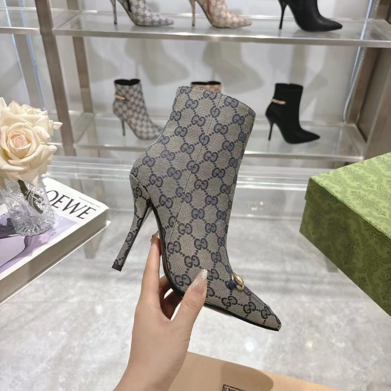 G*u*i boots